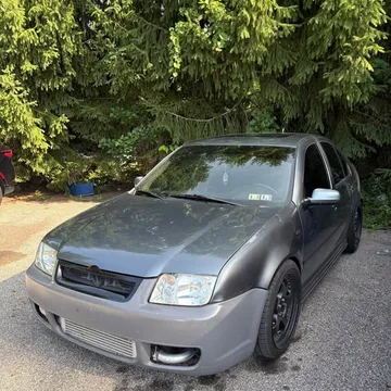 2005 Volkswagen Jetta GLI S Sedan 4D