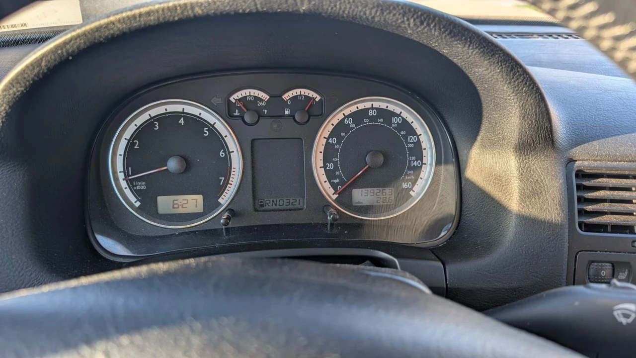 2005 Volkswagen A4 Jetta - Image 9 of 12
