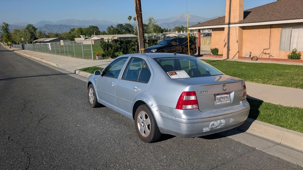 2005 Volkswagen A4 Jetta - Image 3 of 12