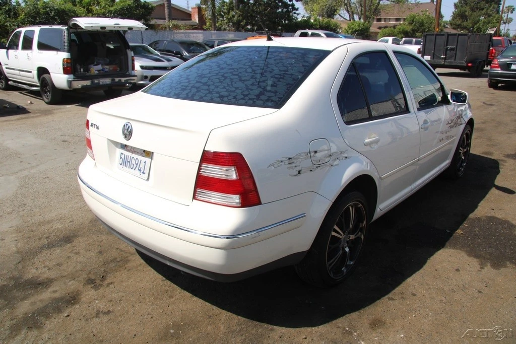 2005 Volkswagen A4 Jetta - Image 7 of 21