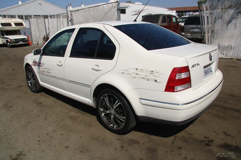 2005 Volkswagen A4 Jetta - Image 5 of 21
