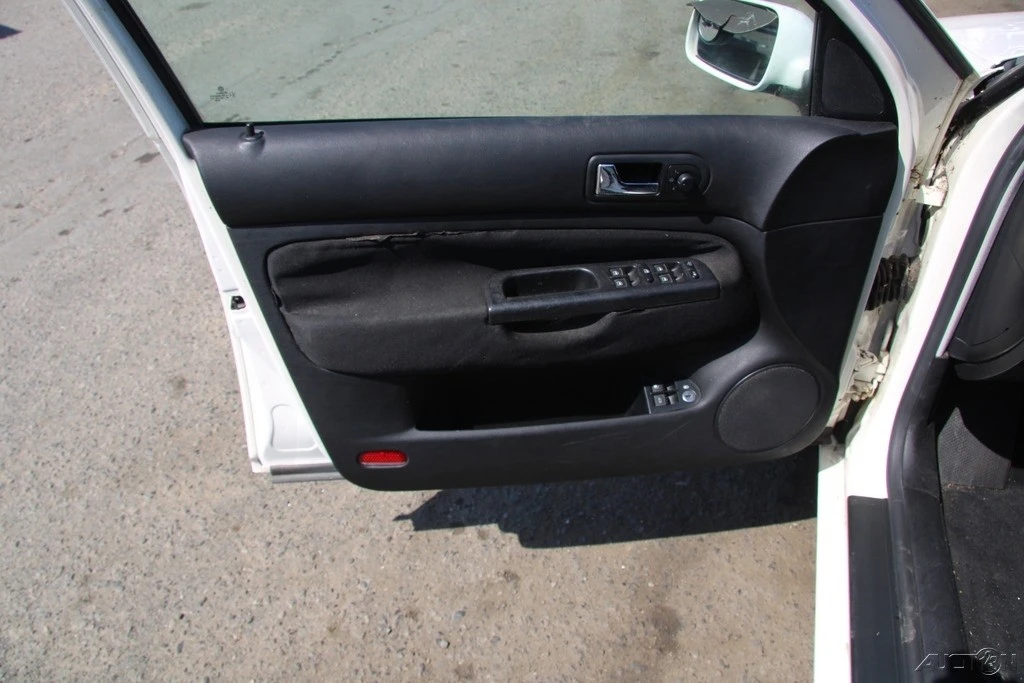 2005 Volkswagen A4 Jetta - Image 13 of 21