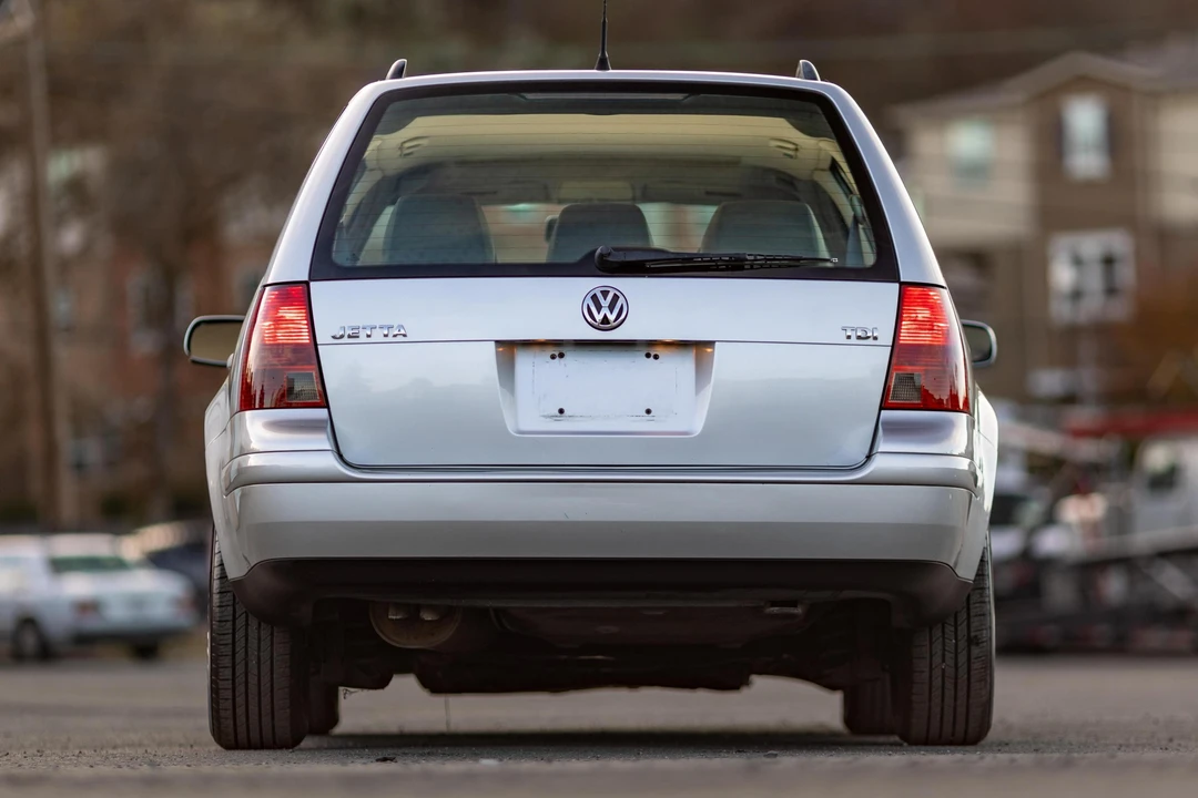 2005 Volkswagen A4 Jetta - Image 5 of 31