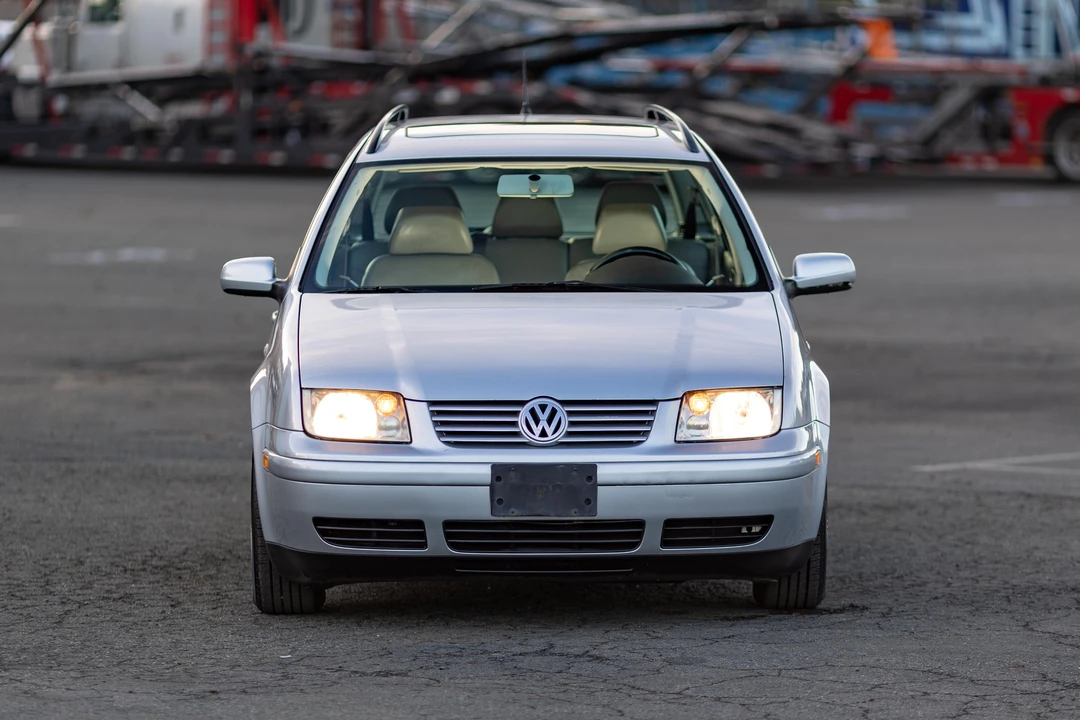 2005 Volkswagen A4 Jetta - Image 7 of 31