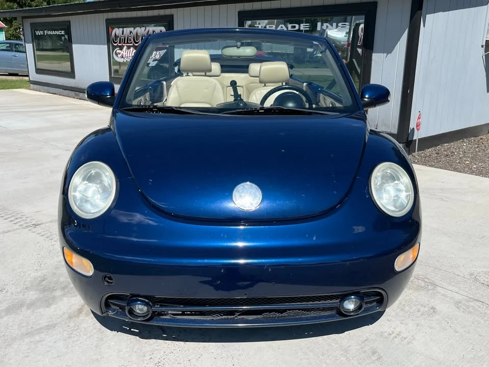 2005 Volkswagen New Beetle - Image 16 of 20