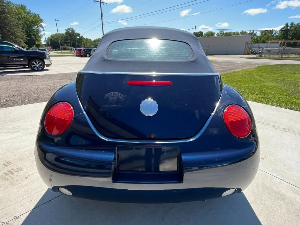 2005 Volkswagen New Beetle - Image 8 of 20