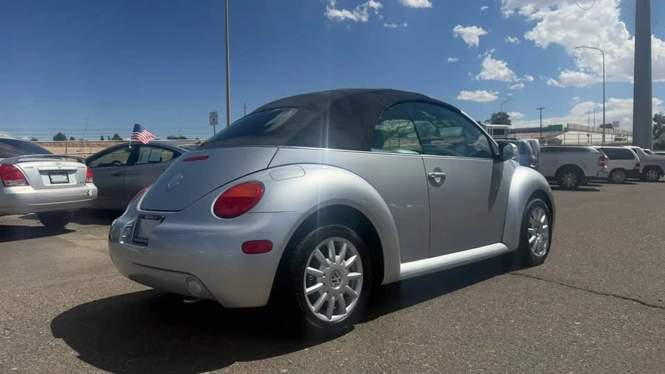 2005 Volkswagen New Beetle - Image 5 of 14