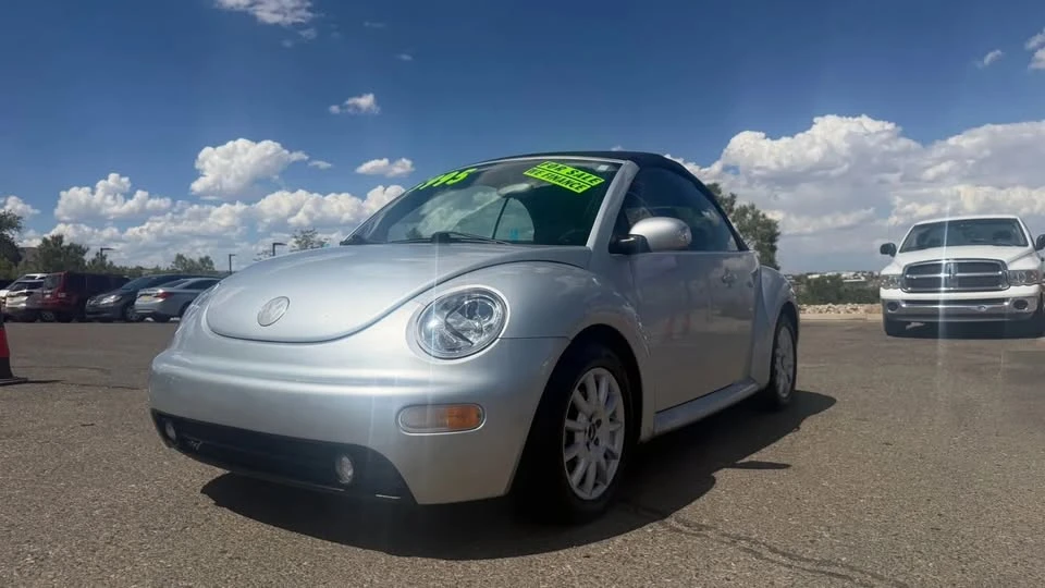 2005 Volkswagen New Beetle - Image 2 of 14