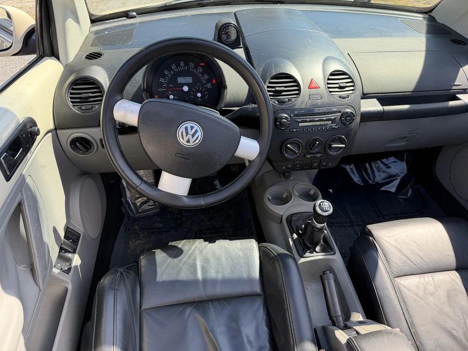 2005 Volkswagen New Beetle - Image 3 of 21