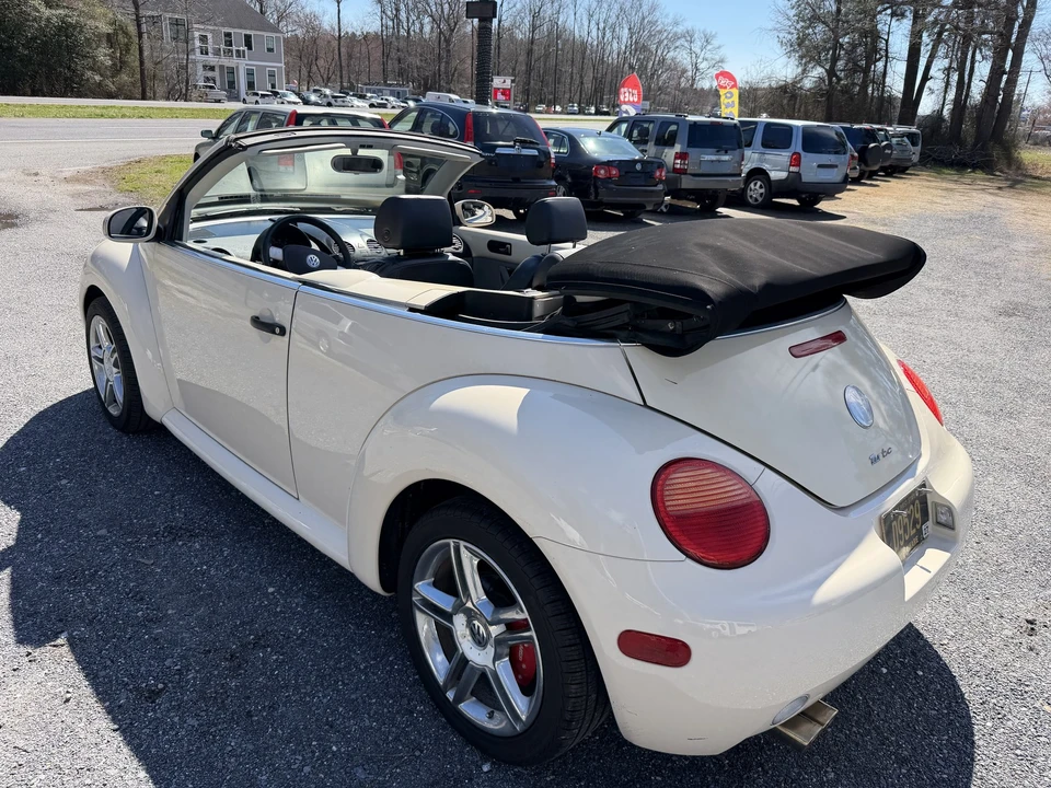 2005 Volkswagen New Beetle - Image 5 of 21