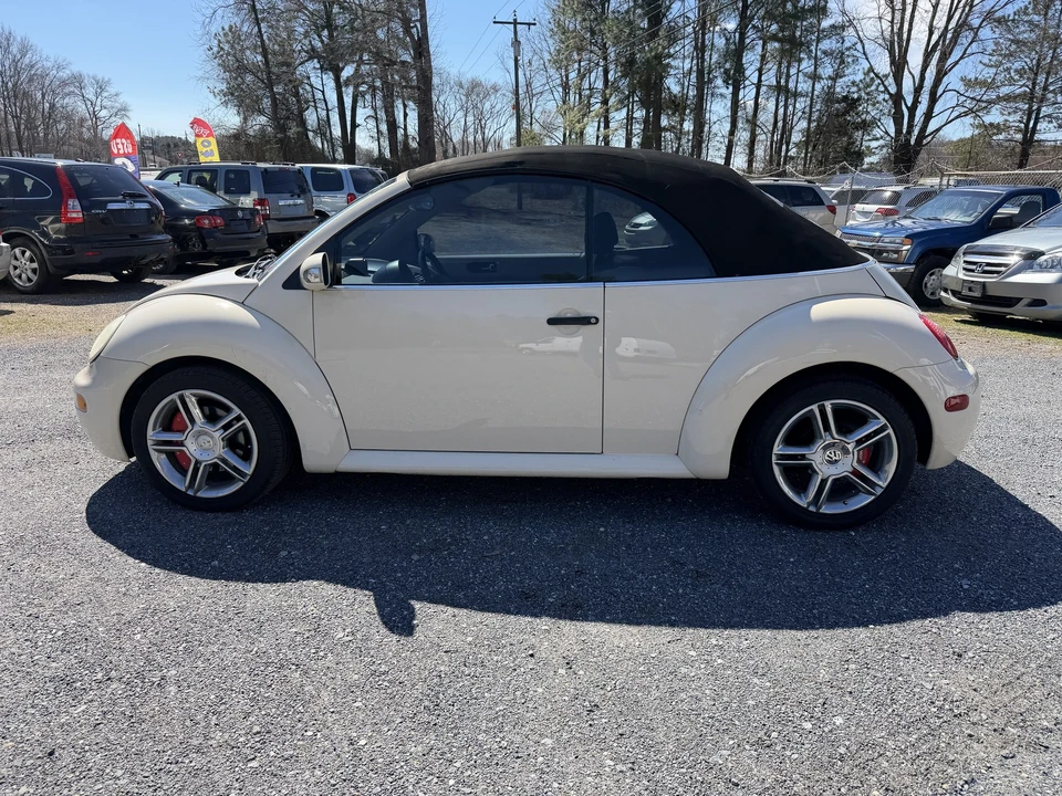 2005 Volkswagen New Beetle - Image 17 of 21
