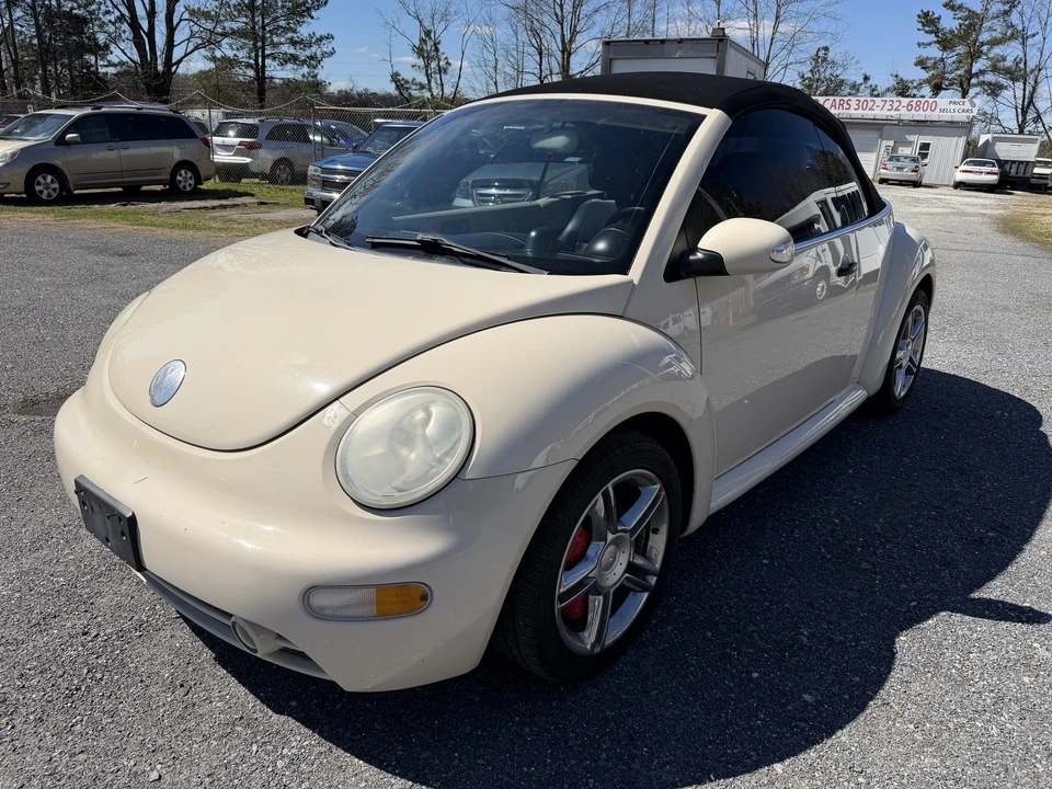 2005 Volkswagen New Beetle - Image 16 of 21
