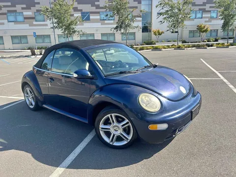 2005 Volkswagen New Beetle Convertible 2D