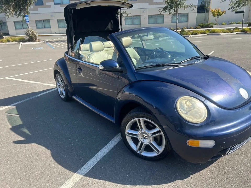 2005 Volkswagen New Beetle - Image 14 of 16