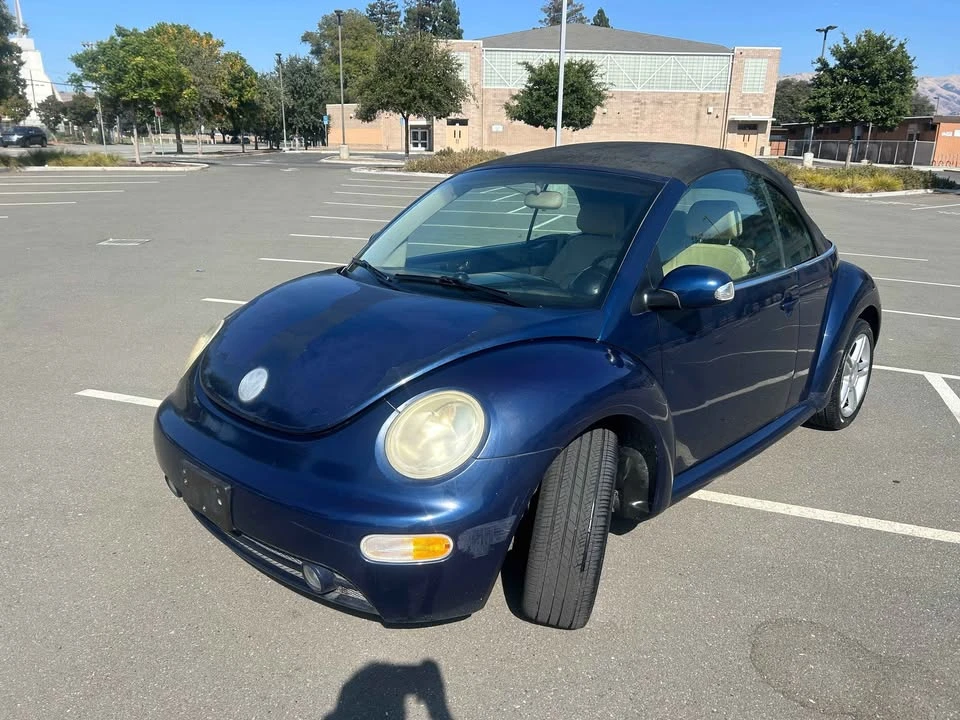 2005 Volkswagen New Beetle - Image 2 of 16