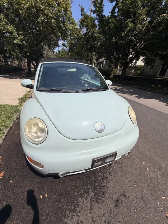 2005 Volkswagen New Beetle - Image 18 of 24