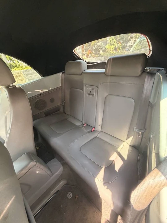 2005 Volkswagen New Beetle - Image 14 of 24