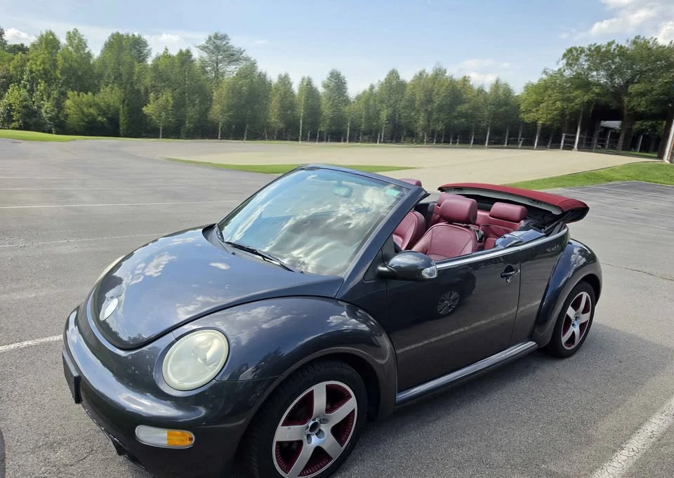 2005 Volkswagen New Beetle - Image 2 of 14