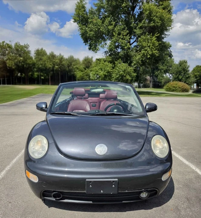 2005 Volkswagen New Beetle - Image 13 of 14