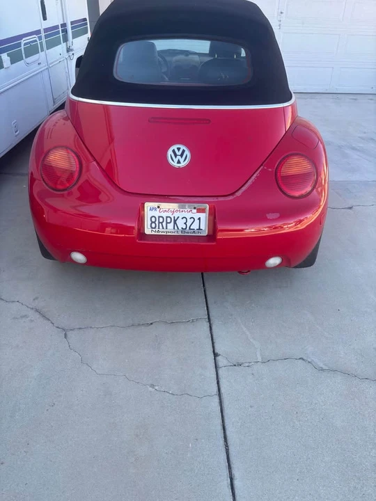 2005 Volkswagen New Beetle - Image 4 of 5