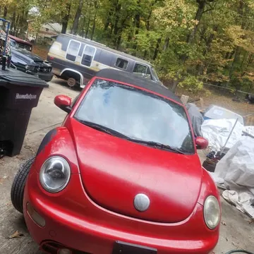 2005 Volkswagen New Beetle GL Convertible 2D