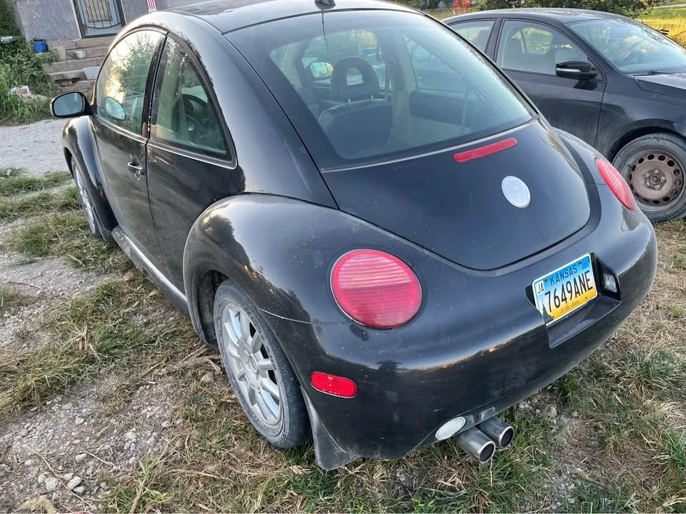 2005 Volkswagen New Beetle - Image 3 of 8