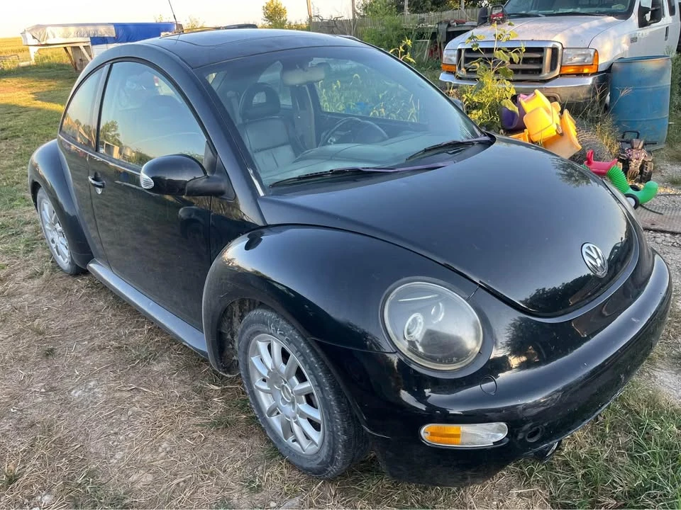 2005 Volkswagen New Beetle - Image 2 of 8