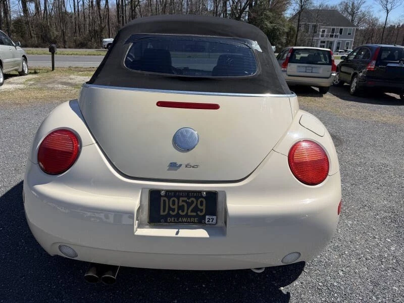 2005 Volkswagen New Beetle - Image 9 of 21