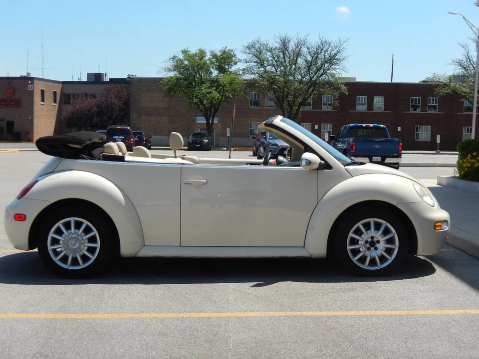 2005 Volkswagen New Beetle - Image 21 of 21
