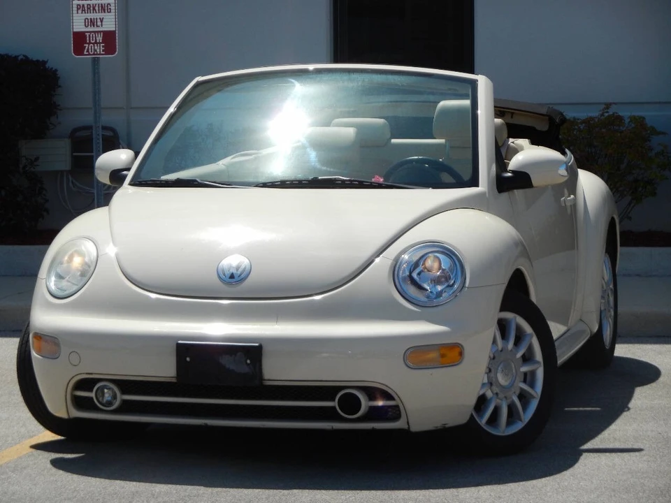 2005 Volkswagen New Beetle - Image 3 of 12