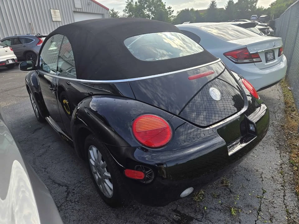 2005 Volkswagen New Beetle - Image 3 of 5