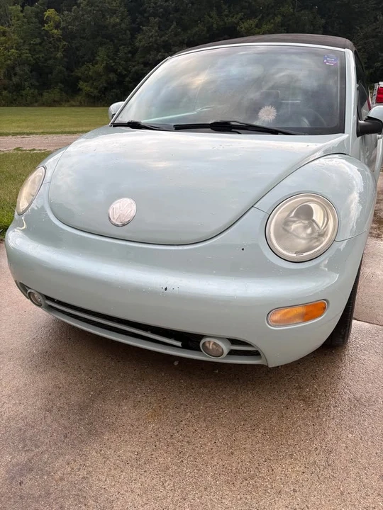2005 Volkswagen New Beetle - Image 8 of 8