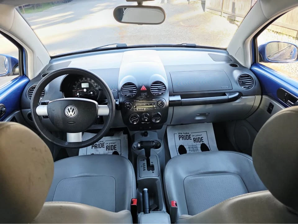 2005 Volkswagen New Beetle - Image 11 of 14