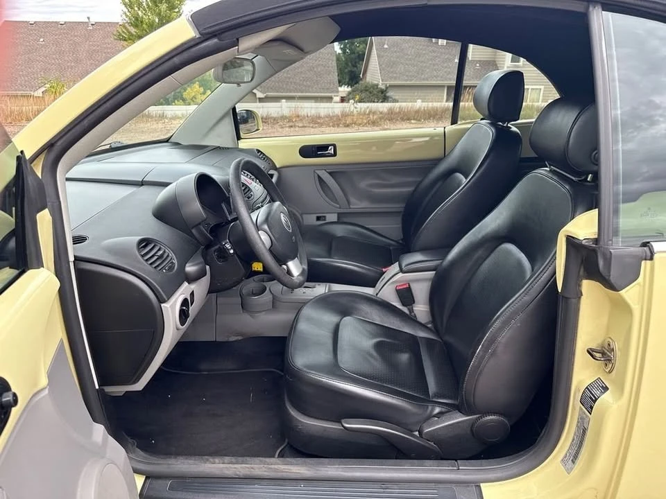 2005 Volkswagen New Beetle - Image 9 of 18