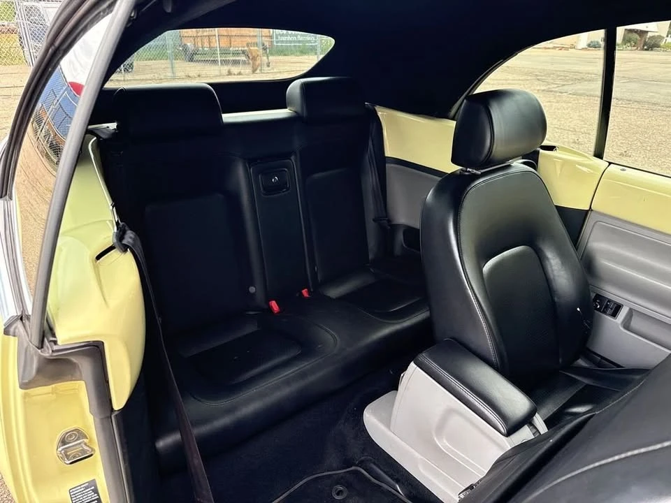 2005 Volkswagen New Beetle - Image 14 of 18