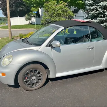 2005 Volkswagen New Beetle
