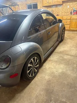 2005 Volkswagen New Beetle