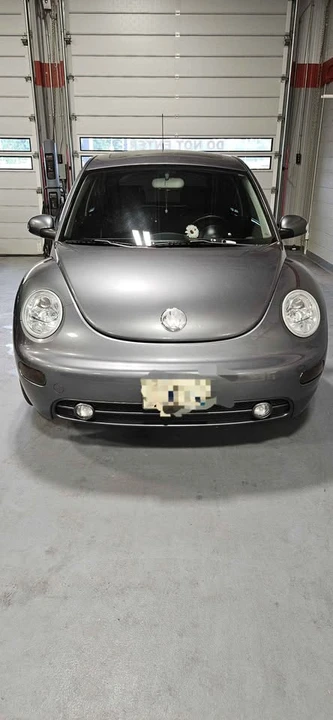 2005 Volkswagen New Beetle - Image 8 of 10