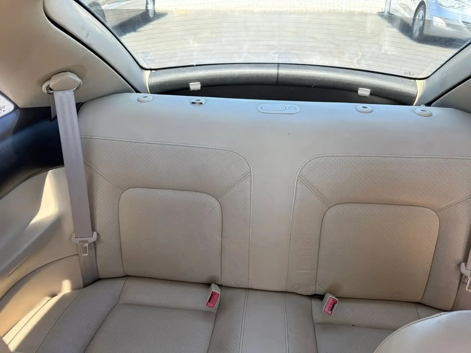 2005 Volkswagen New Beetle - Image 9 of 13