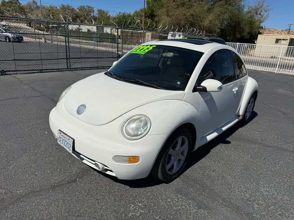 2005 Volkswagen New Beetle - Image 2 of 13