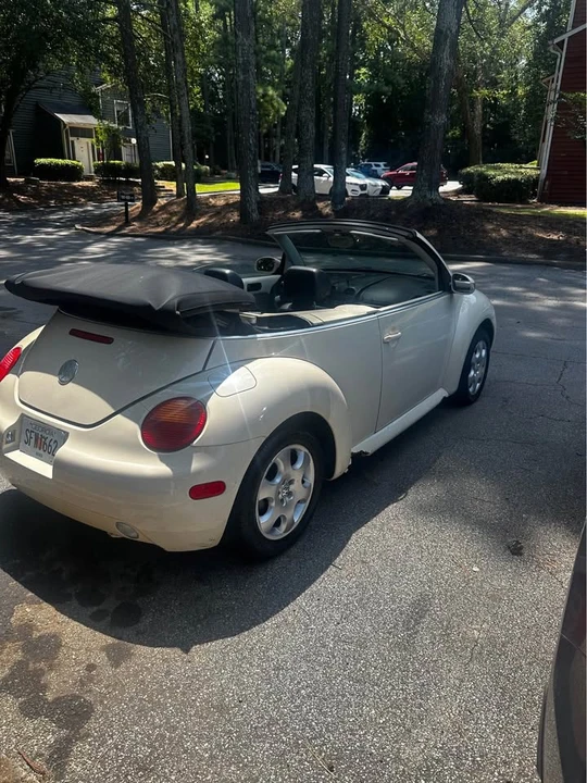 2005 Volkswagen New Beetle - Image 5 of 13