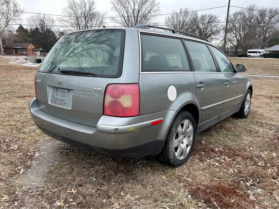 2005 Volkswagen Passat - Image 5 of 13