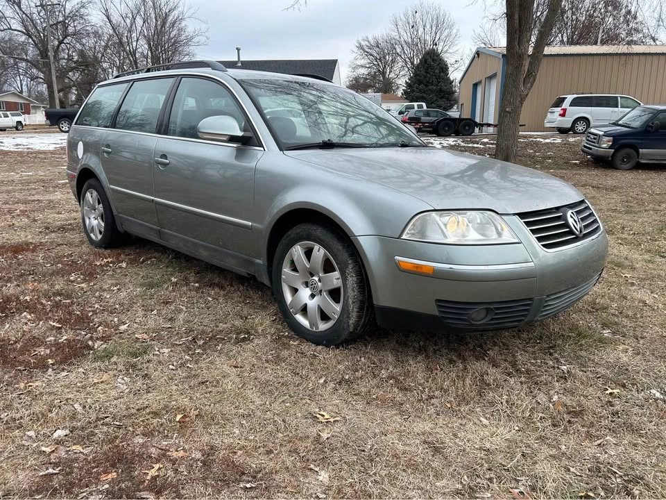 2005 Volkswagen Passat - Image 7 of 13