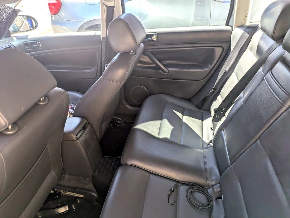 2005 Volkswagen Passat - Image 4 of 14