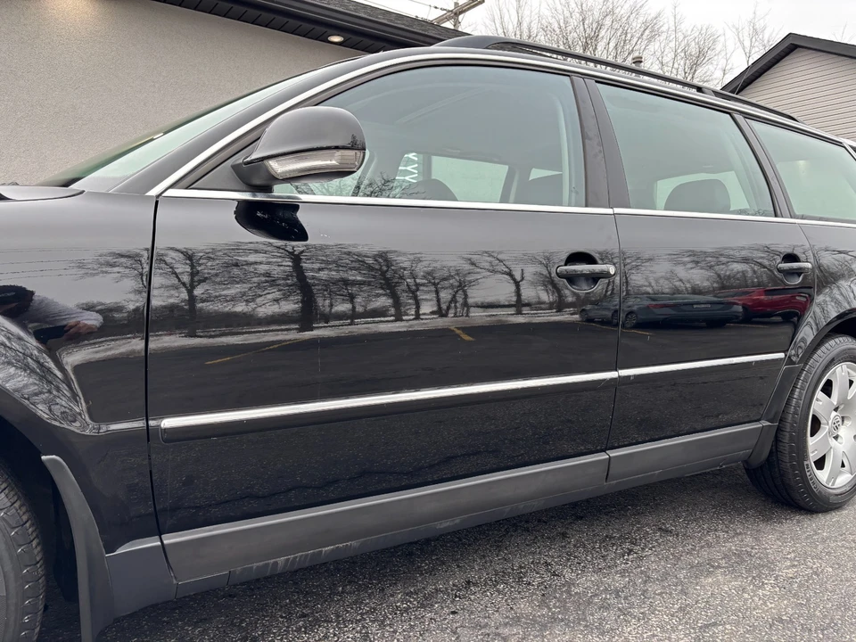 2005 Volkswagen Passat - Image 11 of 21