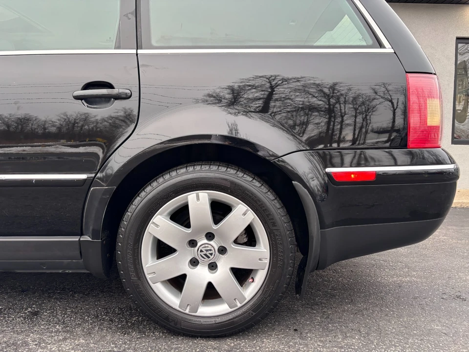 2005 Volkswagen Passat - Image 12 of 21