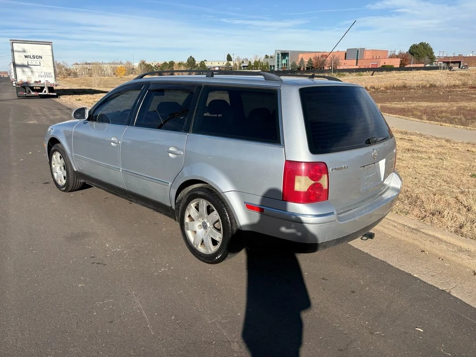 2005 Volkswagen Passat - Image 18 of 31