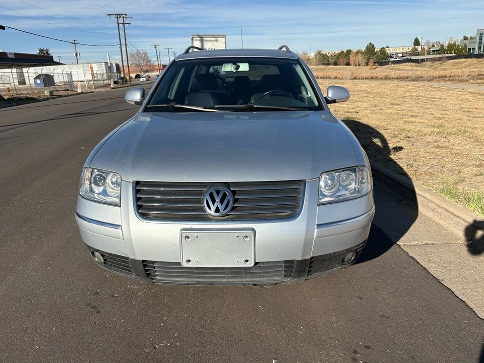 2005 Volkswagen Passat - Image 7 of 31