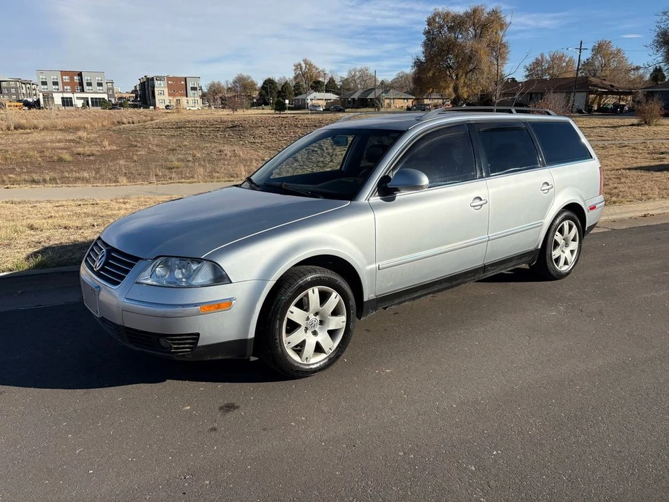 2005 Volkswagen Passat - Image 11 of 21