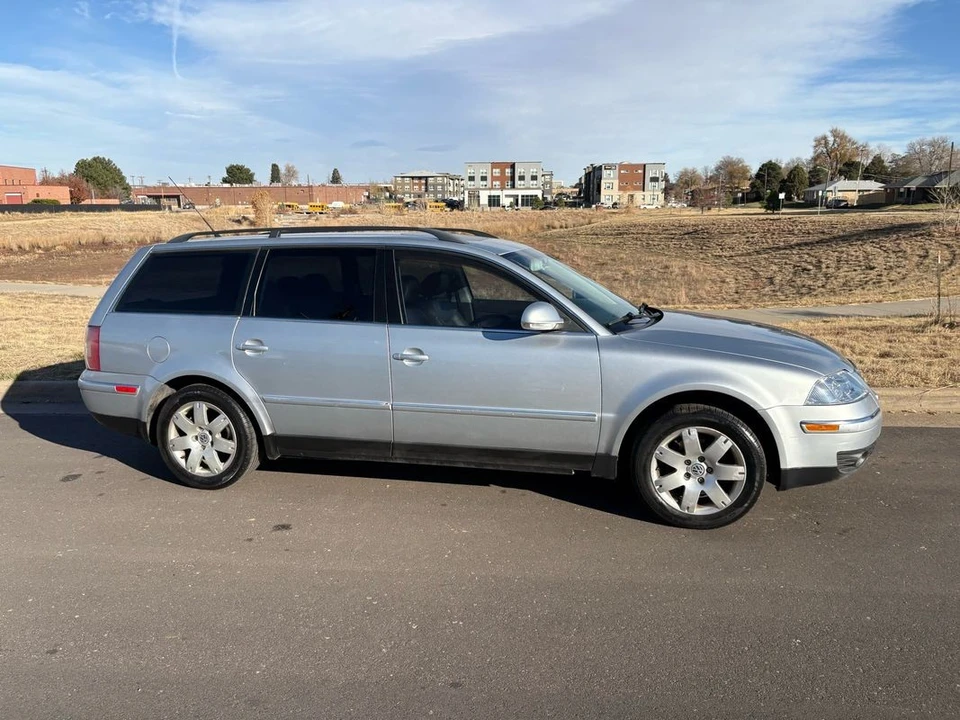 2005 Volkswagen Passat - Image 27 of 31